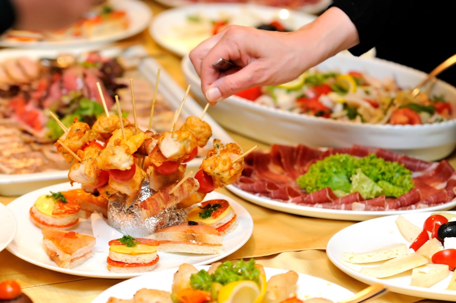 Servizio Di Catering E Apericena Per Feste Private E Di Compleanno A Torino Matrimonio Organizzazione Feste Di Compleanno E Feste Aziendali A Torino Eventi E Party Privati Per Adulti Intrattenimento Con